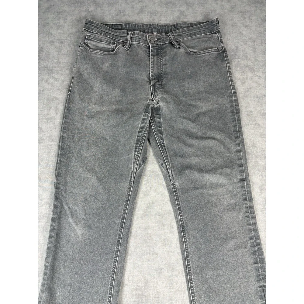 Levis very good